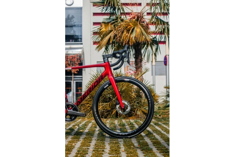 BICICLETA CARRETERA MERIDA SCULTURA 8000 2022 GRA-NEG - Imagen 2